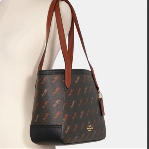 NWT Coach Horse And Carriage Tote 27 - Picture 15 of 16